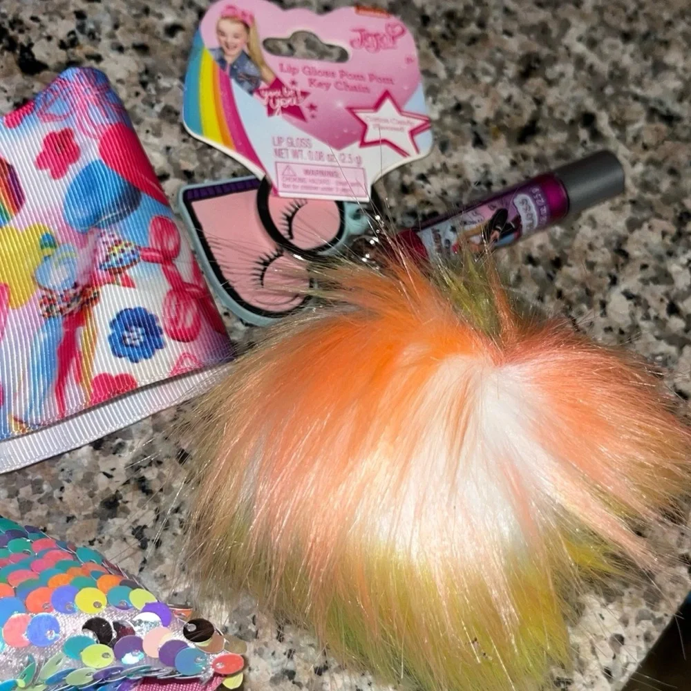 Vintage jojo siwa y2k big bows lot nwt new lipgloss keychain charm lot birthday